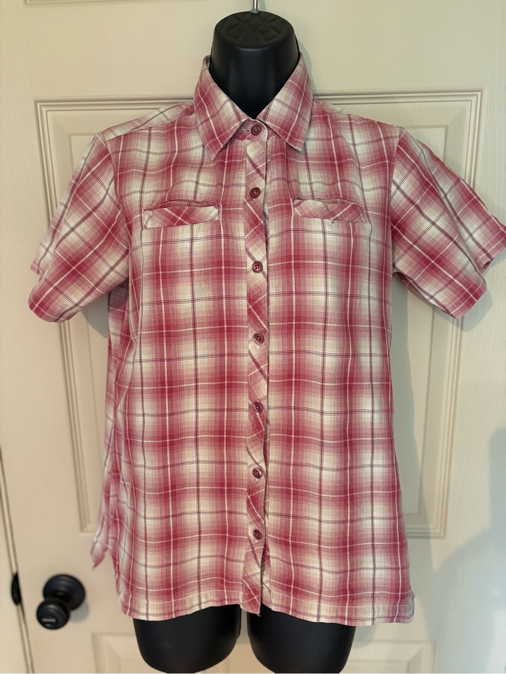 Cabela’s women’s Red and White Plaid Button down Shirt